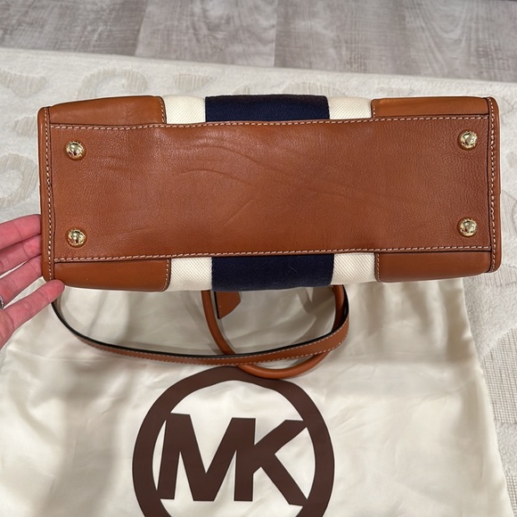 NWT MICHAEL KORS Hamilton mono stripe navy large canvas tote a - Picture 8 of 9